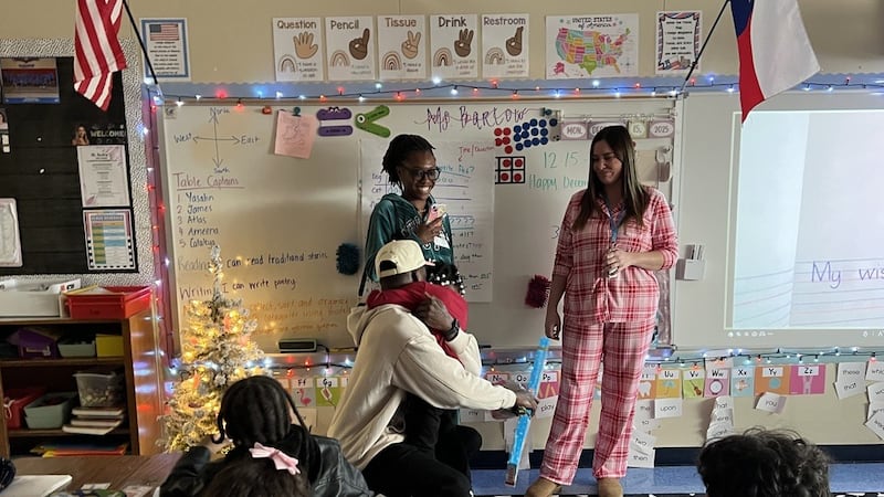 Killeen ISD students surprised by parents returning from military deployment