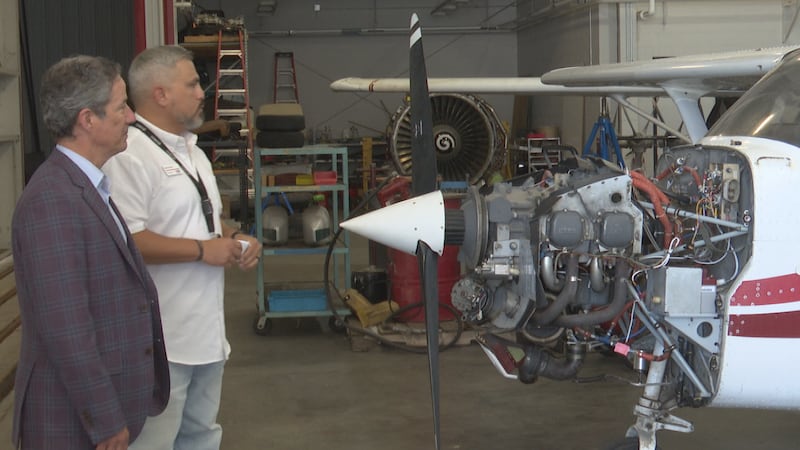 Acting Comptroller Kelly Hancock receives a tour of TSTC