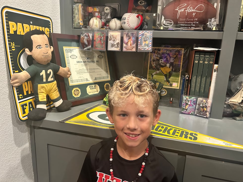 A new collectibles shop in downtown Waco is rewarding kids with good grades.