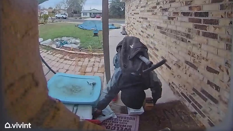 $600 worth of Christmas presents swiped off Killeen family's porch